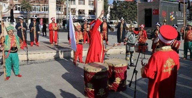 Cumhurbaşkanı Erdoğan’a Haliliye Belediyesinden Mehter Süprizi