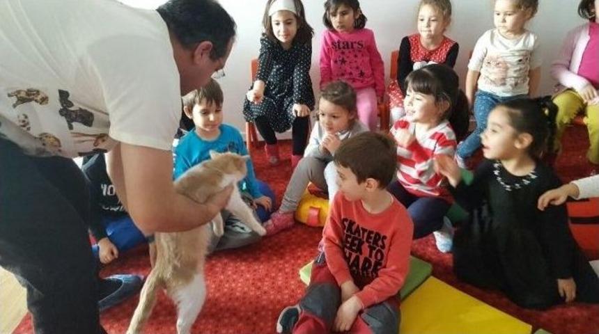 Tepebaşı&rsquo;nda &Ccedil;ocuklara Hayvan Sevgisi Aşılanıyor