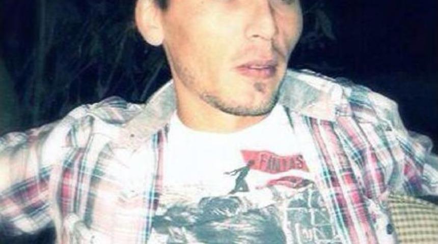 Yeni A&ccedil;tığı Mobilya At&ouml;lyesinde Tavana Asılı Bulundu