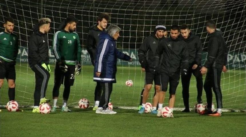 Şanlıurfaspor&rsquo;da Kamp &Ccedil;alışmaları Devam Ediyor