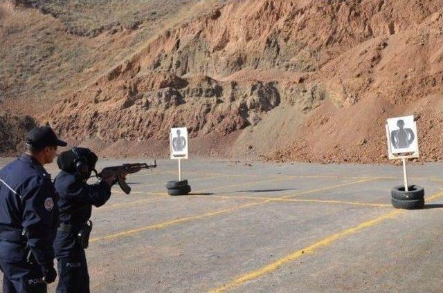 Afgan Kadın Polis Adayları Sivas&rsquo;ta Zorlu Eğitimlerden Ge&ccedil;ti 1