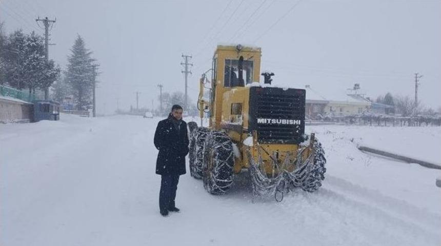 Pazaryeri Beyaza B&uuml;r&uuml;nd&uuml;, Karla M&uuml;cadele Devam Ediyor