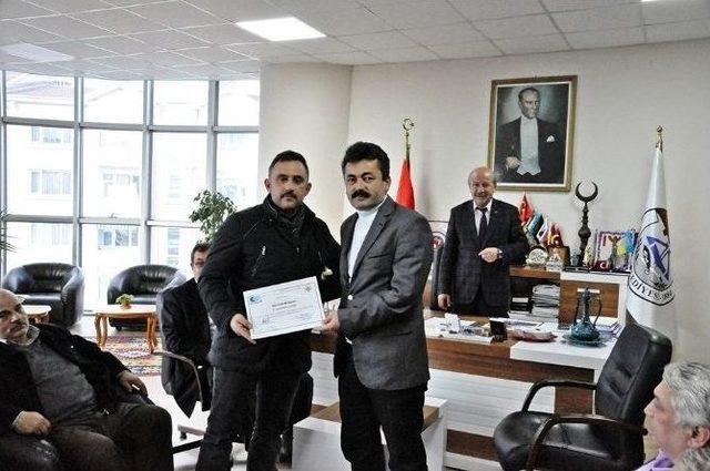 Söğüt’te Başarılı Kursiyerler Sertifikalarını Aldı 1