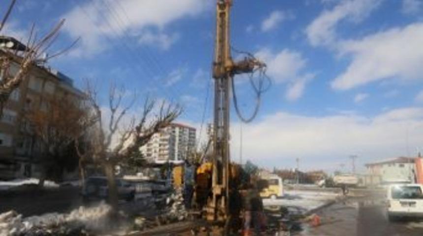 Larende Alt Ge&ccedil;idinde Sondaj &Ccedil;alışmaları Başladı