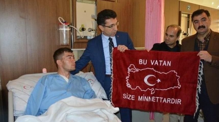 Siirt&rsquo;te Yetkililer Yaralı Askerleri Ziyaret Etti