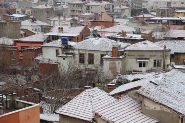 Balıkesir'de 592 Kırsal Mahallenin Yolu Kapandı (2)