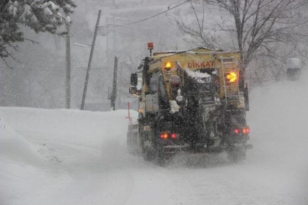 Uludağ Yolunda Ara&ccedil;ların Zincirsiz &Ccedil;ıkışına İzin Verilmiyor