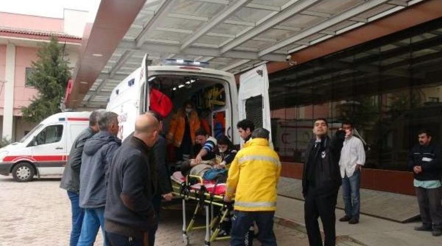 Deaş, Azez'de Bomba Y&uuml;kl&uuml; Ara&ccedil; Patlattı (2)