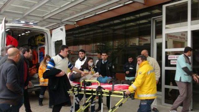 Deaş, Azez'de Bomba Yüklü Araç Patlattı (2)