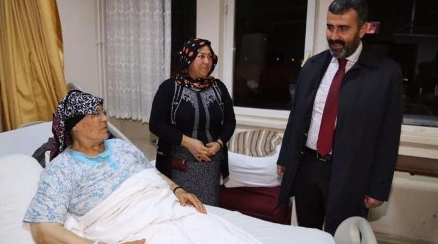 Başkan Altan&rsquo;dan Hastalara Moral Ziyareti