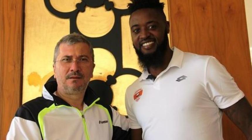 Adanaspor'da 2 Imza