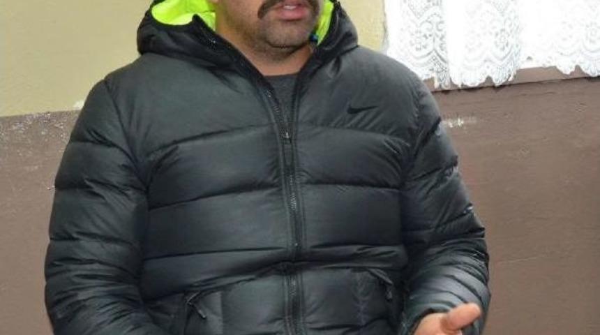 Rakibini Tekmeleyen Futbolcuya 10 Ay Hapis Cezası