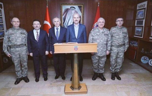 Bakan Soylu, Hatay’da Askerlerle Bir Araya Geldi 2