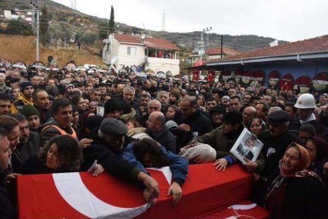 Şehit Mübaşir Gözyaşlarıyla Uğurlandı