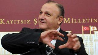 Oktay Vural, Çiçek'i mahkemeye verdi