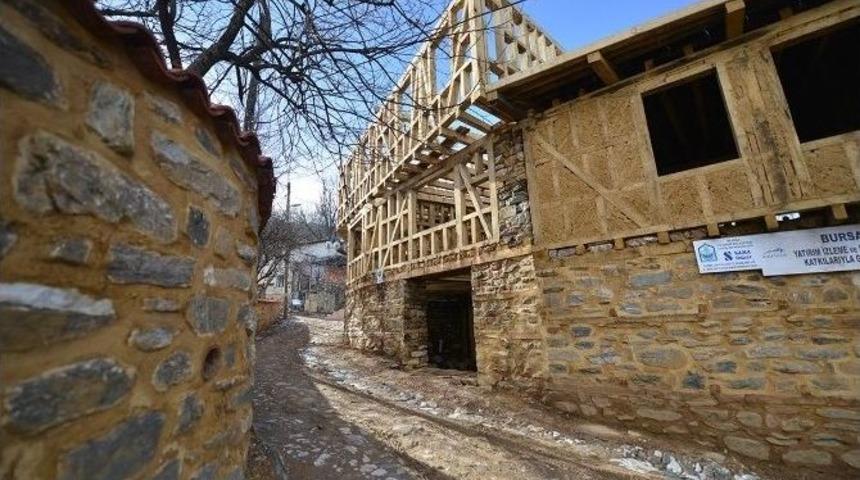 Cumalıkızık&rsquo;ta Restorasyon &Ccedil;alışmaları S&uuml;r&uuml;yor