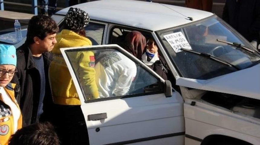 4 Ara&ccedil; Birbirine Girdi