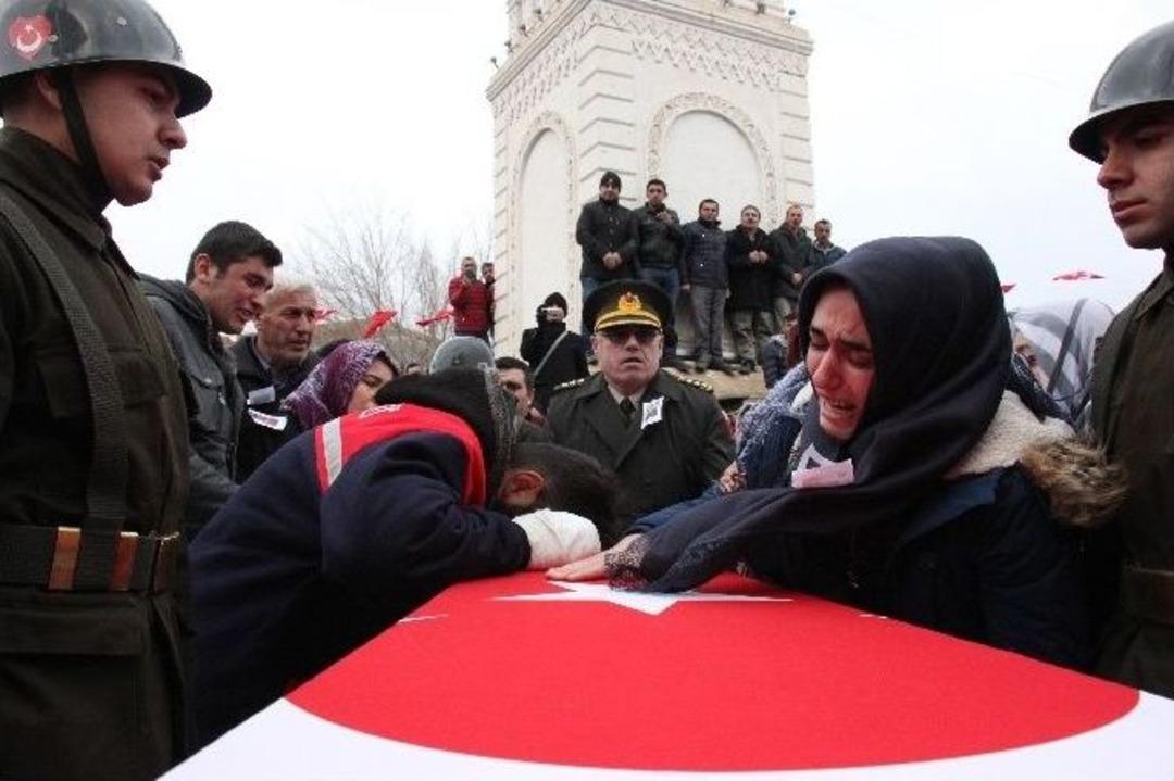 Şehit Uzman &Ccedil;avuş Faruk Y&uuml;ksel Son Yolculuğuna Uğurlandı