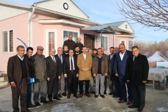 Edremit in Kayyum Başkanı Muhtarları Evlerinde Ziyaret Etti 3