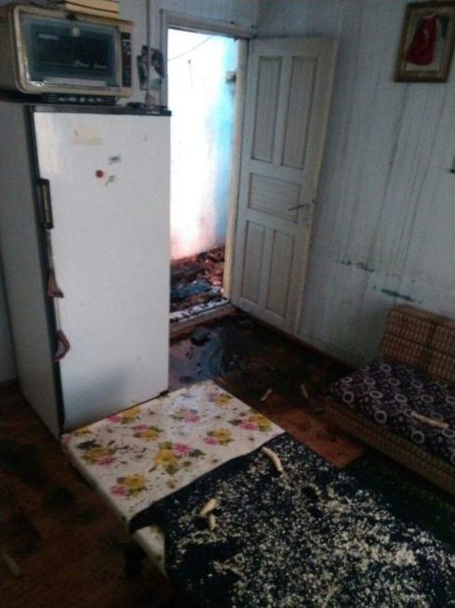 İtfaiye Ekipleri 3 Saatte 4 Ayrı Yangına M&uuml;dahale Etti 2