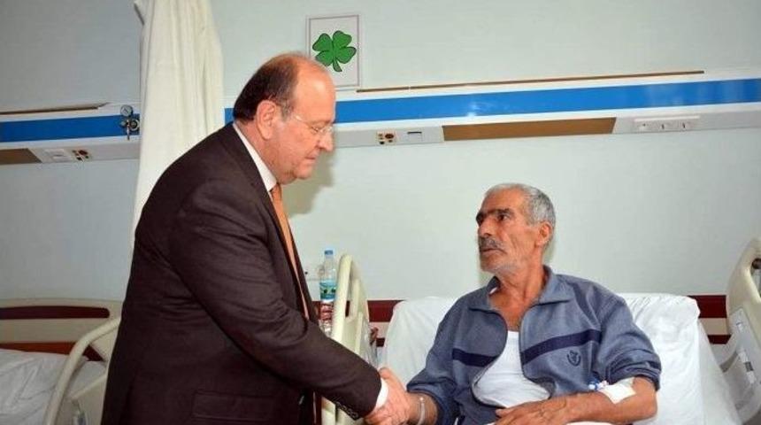 Başkan &Ouml;zakcan&rsquo;dan İzmir&rsquo;in Kahramanı Şehit Polisin Babasına Ziyaret