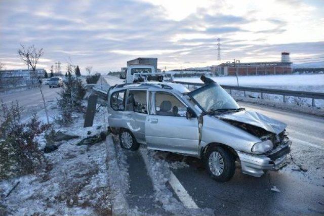 Kamyonla Çarpışan Otomobilin Sürücüsü Öldü