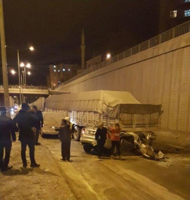 Bayburt’ta Trafik Kazası: 3 Ölü, 4 Yaralı