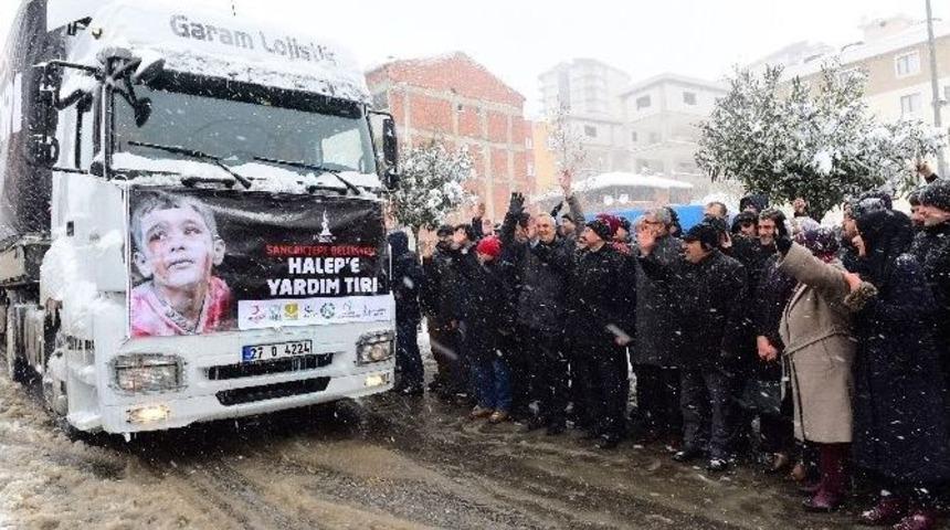 Kardeşlik Tırları Halep İ&ccedil;in Yola &Ccedil;ıkarıldı