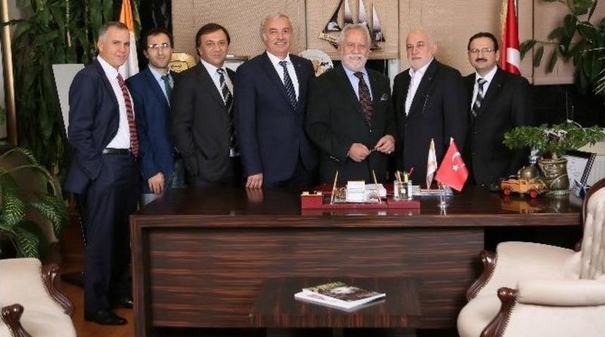 Modoko&rsquo;dan Fuarda Ziyaret&ccedil;ilerine Zeytin Fidanı