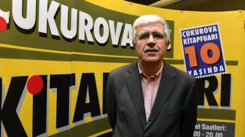 Kişi Başına 8 Kitap Düşüyor, Yarısı Ders Kitabı