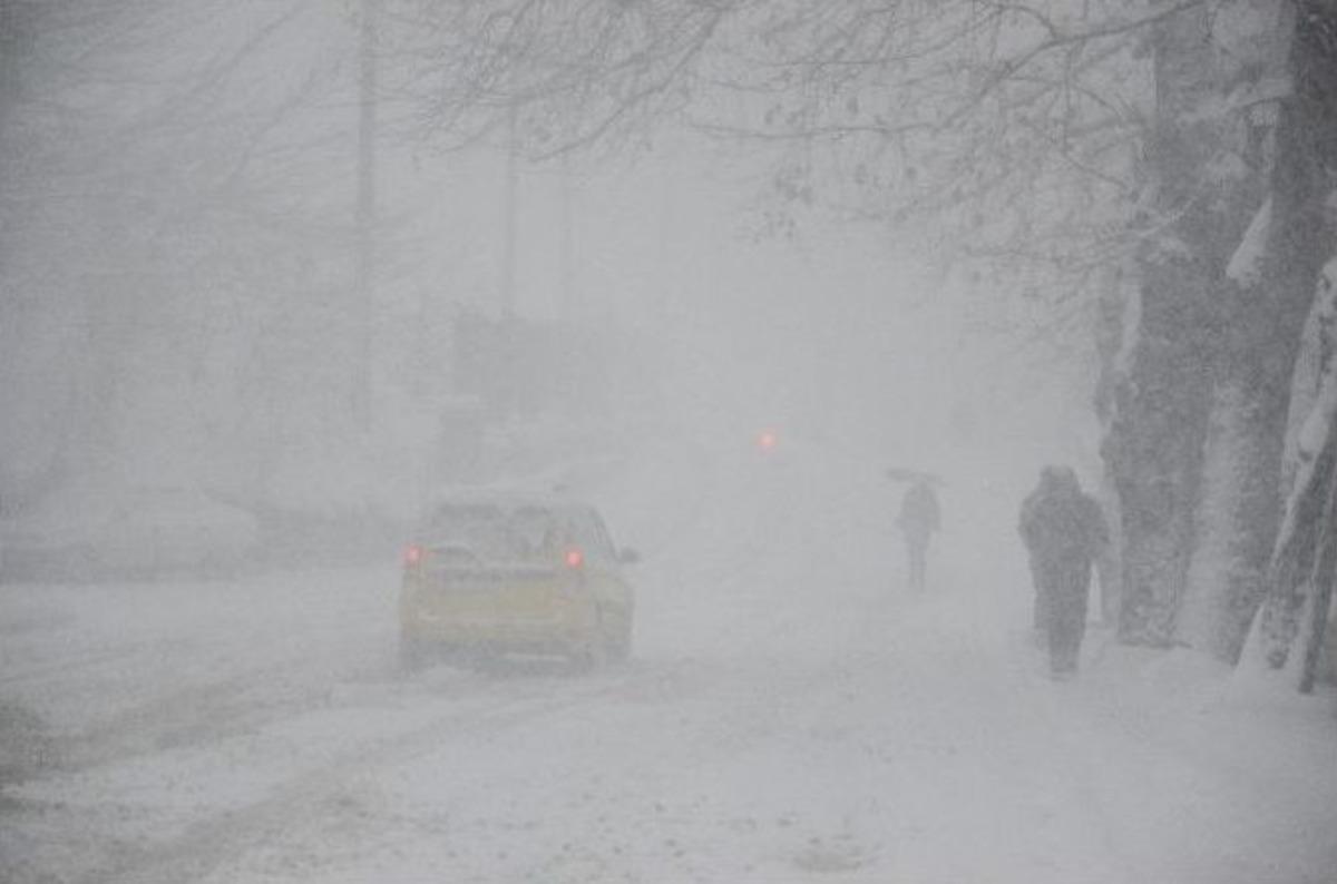 Zonguldak&rsquo;ta Yoğun Kar Yağışı Etkisini S&uuml;rd&uuml;r&uuml;yor