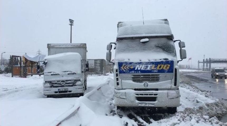 Tem Otoyolu Otoparka D&ouml;nd&uuml;