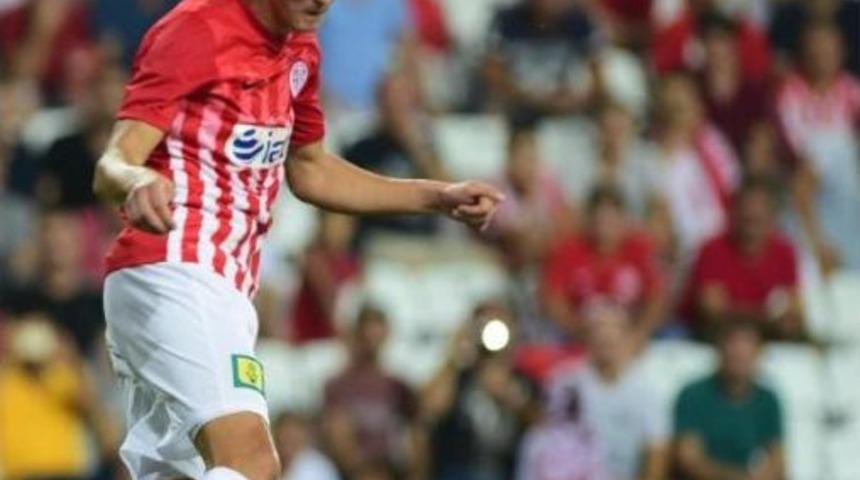 Antalyasporlu Horic'in Kiralanmasına Fıfa Engeli