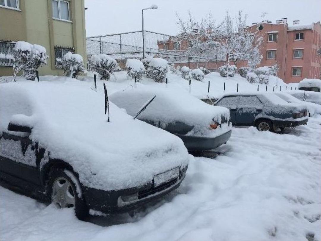Sakarya&rsquo;da Kar Kalınlığı 25 Santimetreye Ulaştı