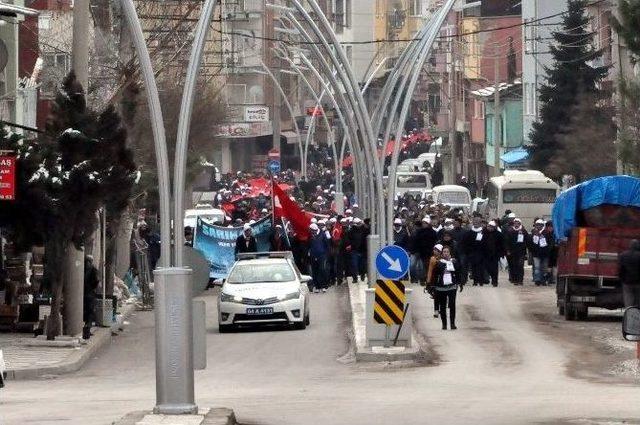 Uşak’ta Sarıkamış Şehitlerini Anma Yürüyüşü Yapıldı