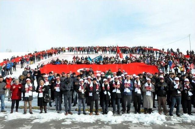 Uşak’ta Sarıkamış Şehitlerini Anma Yürüyüşü Yapıldı