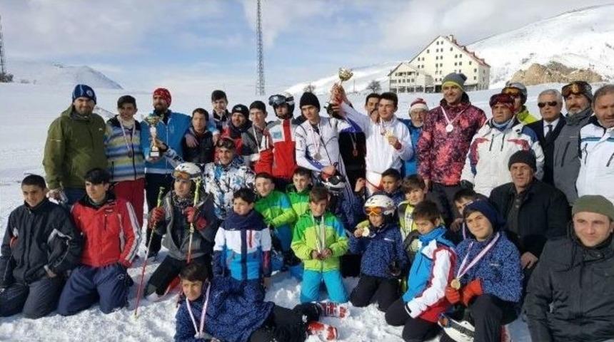 Bayburt&rsquo;ta Kayak İl Birinciliği Yarışması