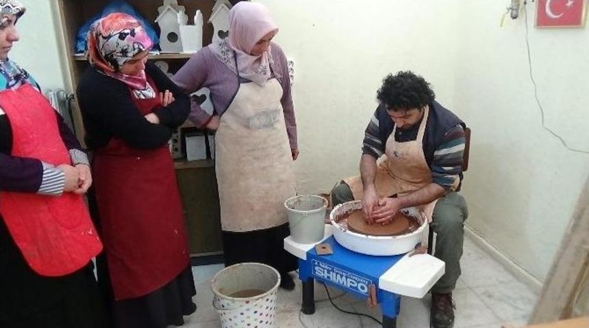 Seramik Bi&ccedil;imlendirme Kursu&rsquo;na Yoğun İlgi