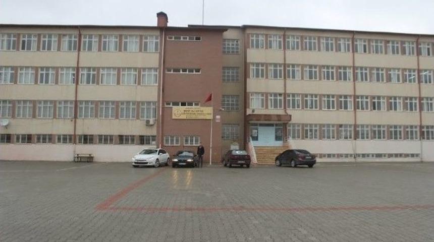 Yavuzeli İl&ccedil;esinde A&ccedil;ık &Ouml;ğretim Lise Sınavları Yapıldı