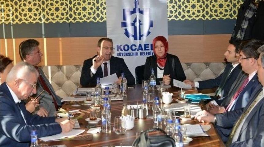 Kocaeli&rsquo;de Altın &Ouml;d&uuml;ll&uuml; Kitap Okuma Yarışması