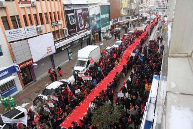 Sarıkamış Şehitleri Için Yürüdüler