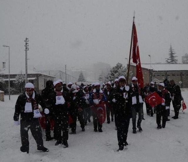 Sarıkamış Şehitleri Için Yürüdüler