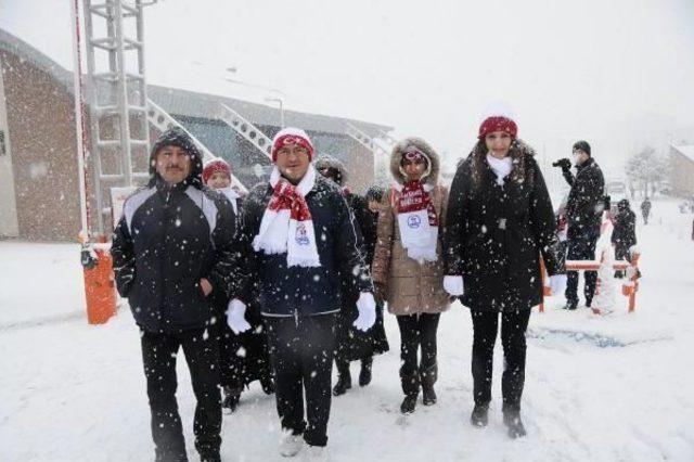 Sarıkamış Şehitleri Için Yürüdüler