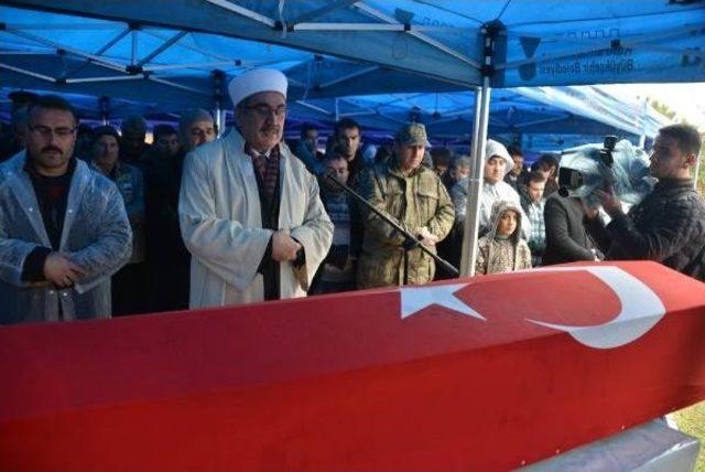 Fırat Kalkanı Şehidi Açıkgöz, Kahramanmaraş'ta Toprağa Verildi