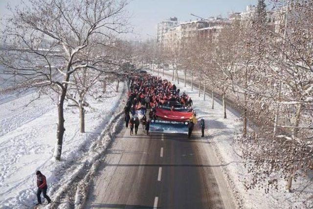 Edirne'de Eksi 10 Derecede Sarıkamış Şehitleri Yürüyüşü (2)