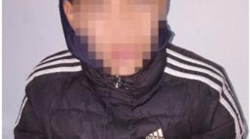 Okul &Ouml;n&uuml;nde &Ouml;ğrencinin 50 Lirasını Gasp Eden &Ccedil;ocuk Yakalandı