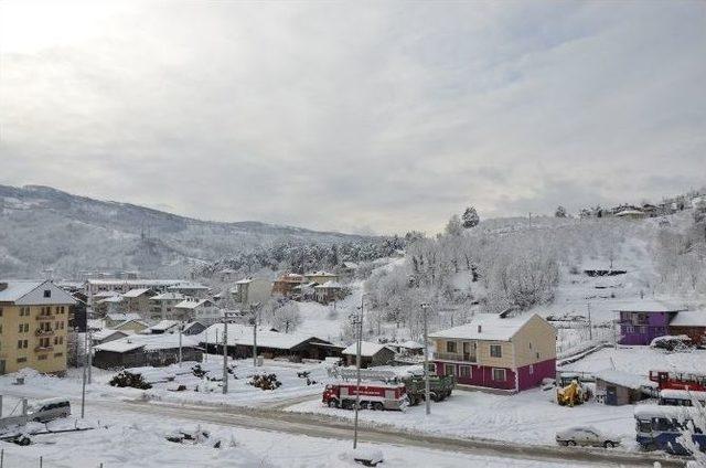 Yığılca Belediyesi Kar Kış Dinlemiyor