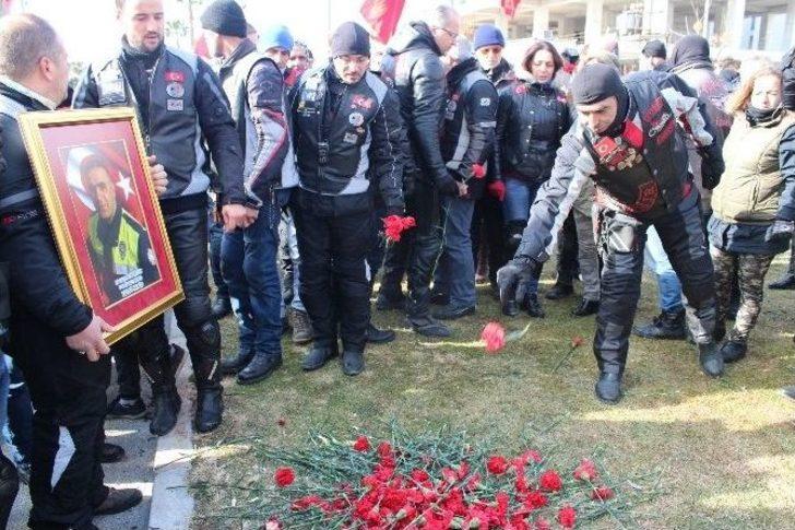 Motorlarını İzmirli Şehitler İçin Sürdüler G4