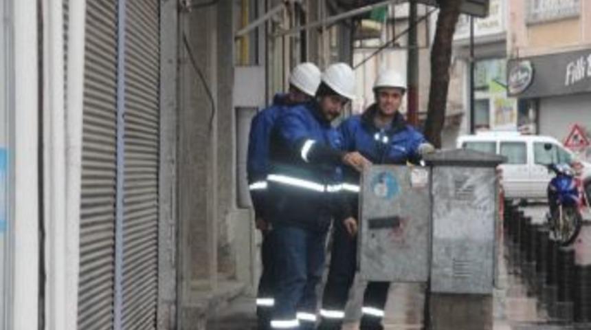 Isıtıcılara Aşırı Yüklenilmesi Nakil Hatlarında Arızalara Neden Oldu