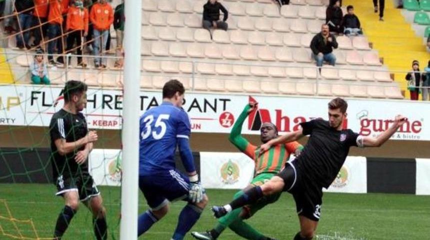 Aytemiz Alanyaspor, Kardemir Karabükspor'u Farklı Yendi